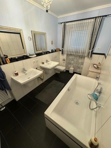 Schöner Wohnen war gestern - heute ist schöner leben - mit Pool, Sauna, ELW mögl! Ein Traumhaus! – Birlenbach – Vorschaubild 22
