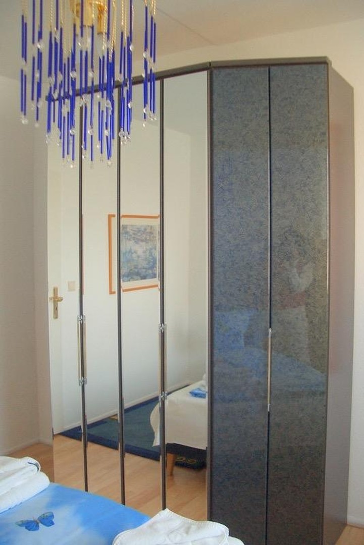 Traumblick auf Berlin-Mitte - 2 Zimmer - ideal zentral , Option PKW-Stellplatz - maklerfrei – Berlin – Vorschaubild 11