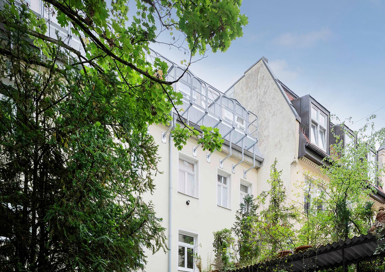 Prachtjuwel! Seltene Gelegenheit für einen Altbau in Top-Lage von Maxvorstadt – München – Vorschaubild 3