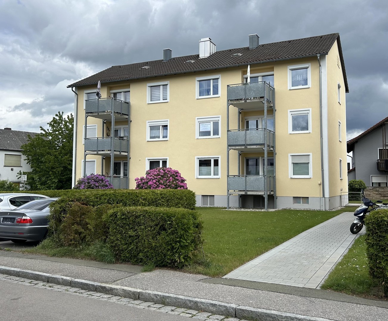 bg