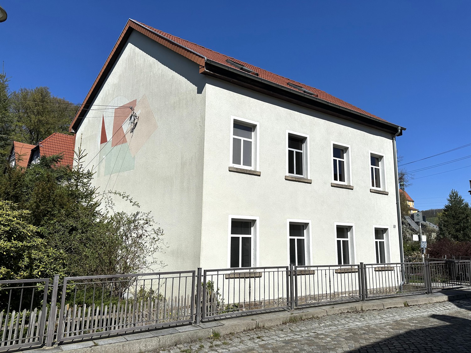 bg