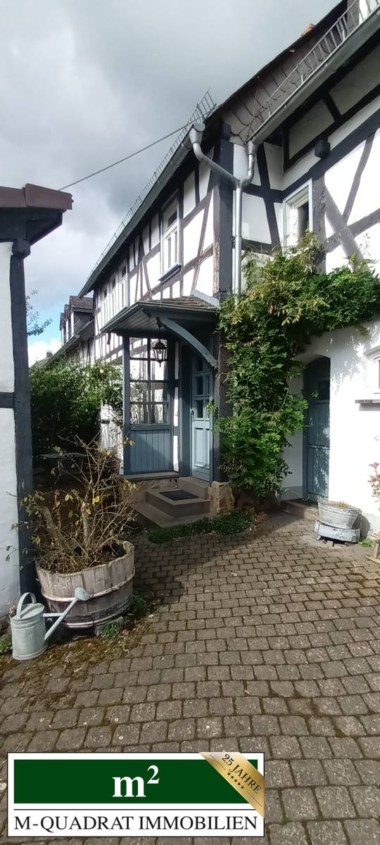 Möbliertes Fachwerk-Ferienhaus + 1 Wohng. + 1APP. – Goddert – Vorschaubild 6