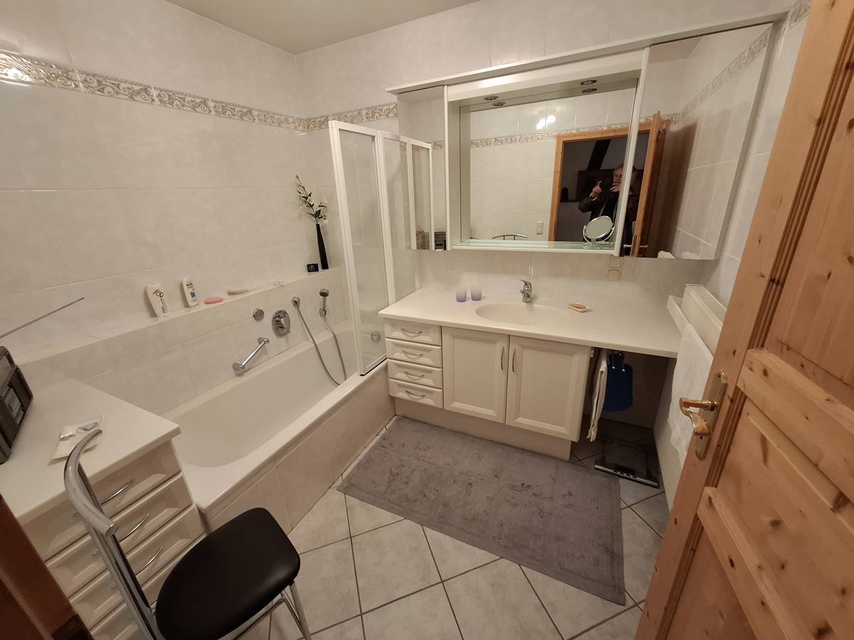 Möbliertes Fachwerk-Ferienhaus + 1 Wohng. + 1APP. – Goddert – Vorschaubild 12