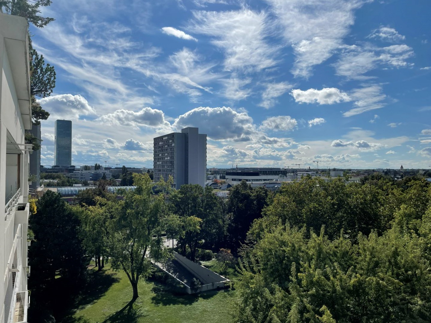 ohne Provision! Bezugsfreie 3,5-Zimmer-Wohnung mit attraktivem Vermietungspotenzial am OEZ – München – Vorschaubild 2