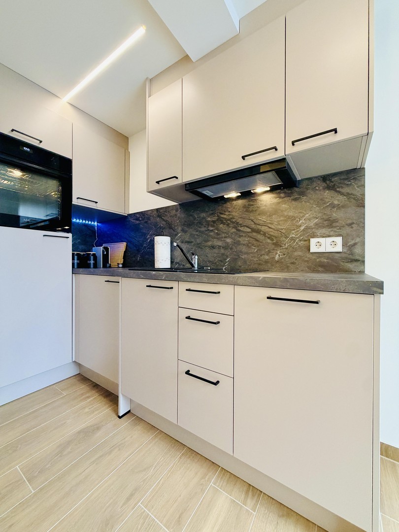 Top saniertes Mehrfamilienhaus mit vier komplett möblierten 2-Zimmer-Design-Apartments! – Karlsruhe – Vorschaubild 22