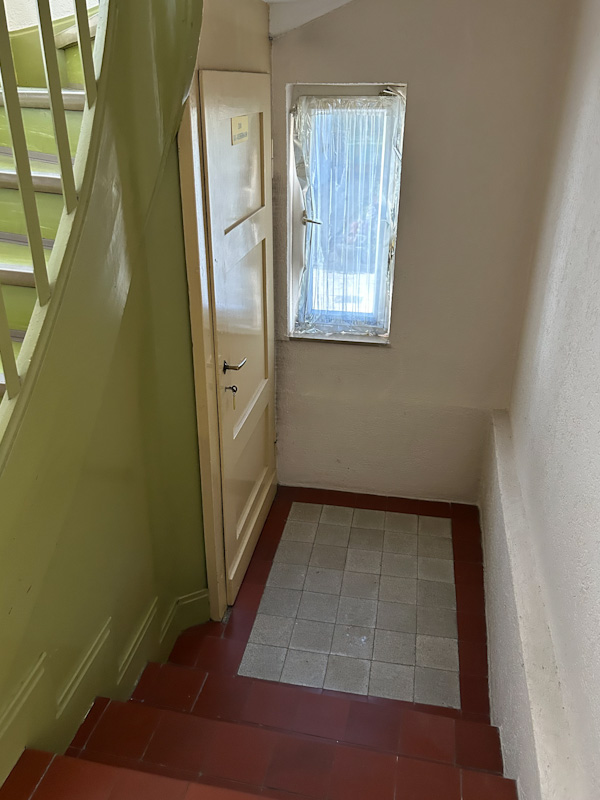 Begehrte Lage in Mainz-Bretzenheim: Attraktives MFH mit 4 Einheiten, Garten und 3 KFZ-Stellplätzen – Mainz – Vorschaubild 28