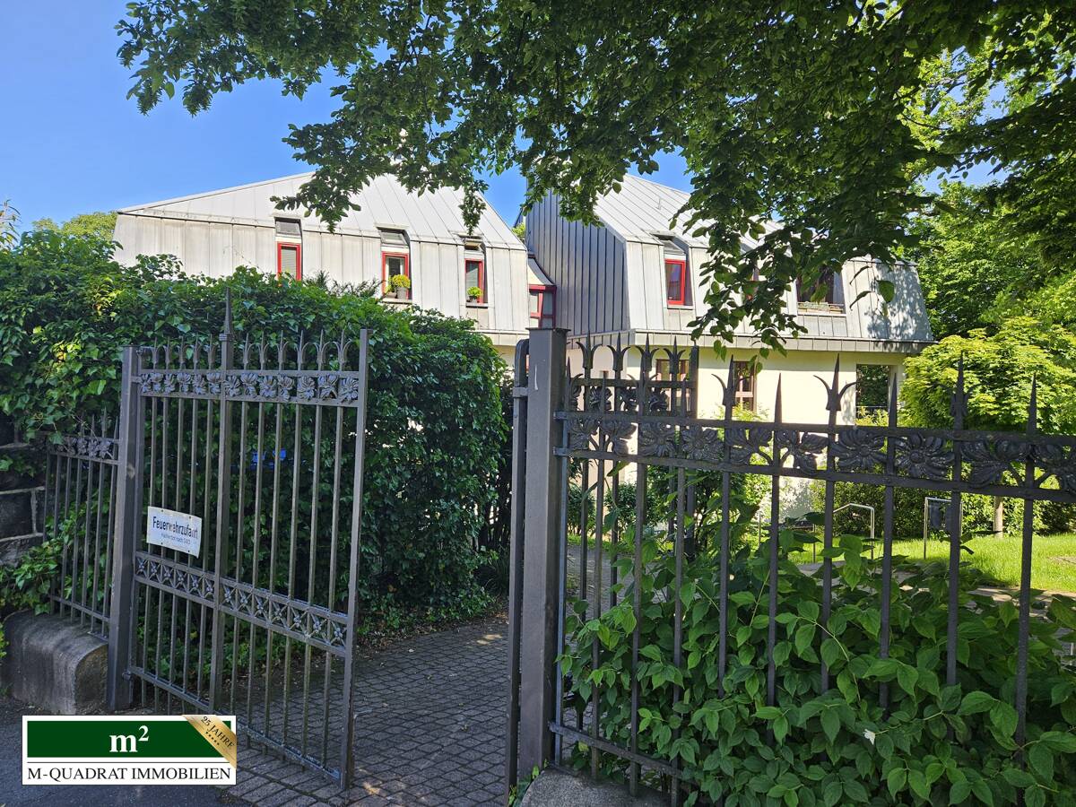 Schöne Erdgeschosswohnung direkt an den Barmer Anlagen in Heckinghausen – Wuppertal – Bild 1 von 36