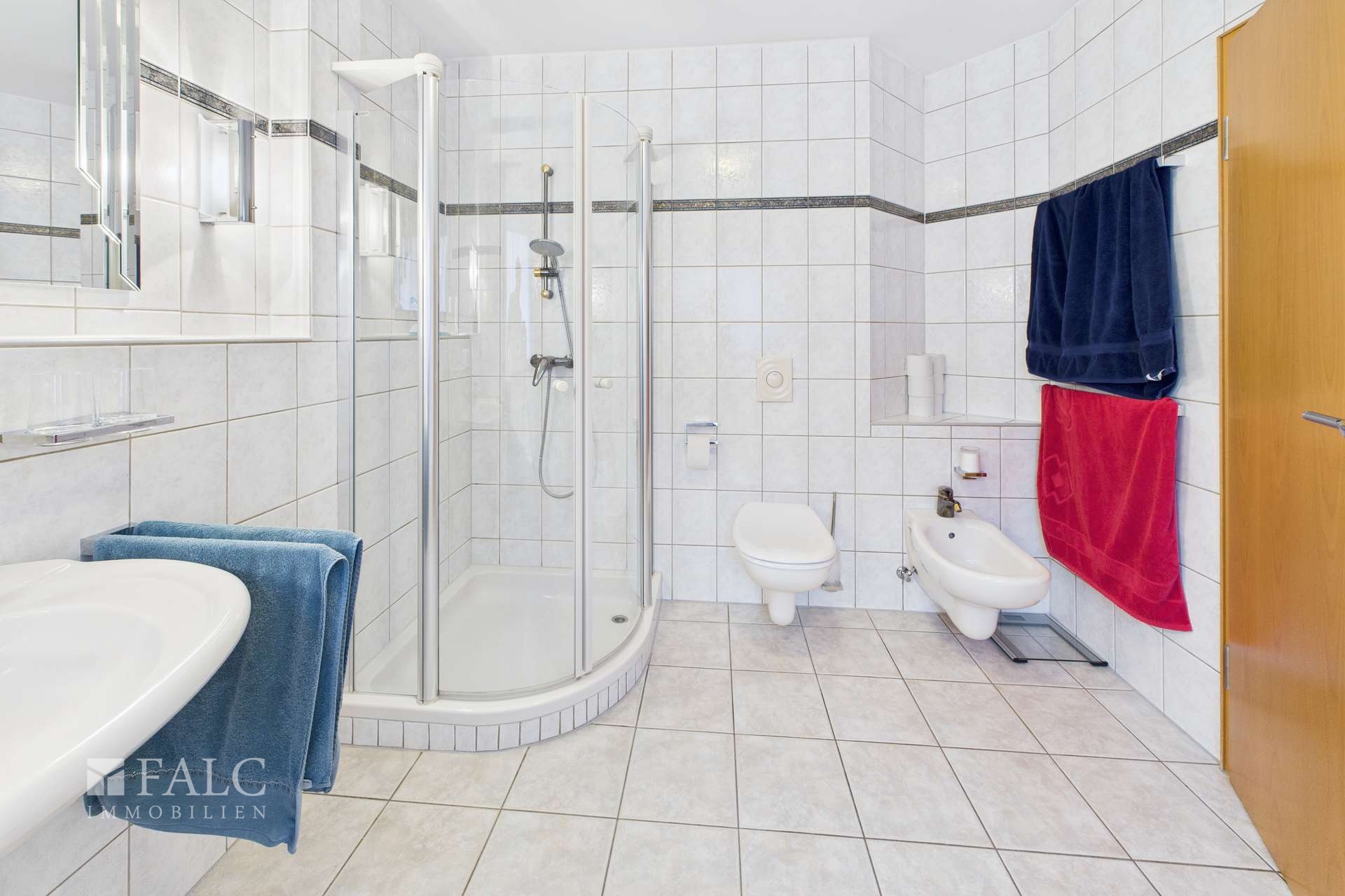 Großzügiges Einfamilienhaus mit Einliegerwohnung und Pool in ruhiger Lage – Herbolzheim – Vorschaubild 34