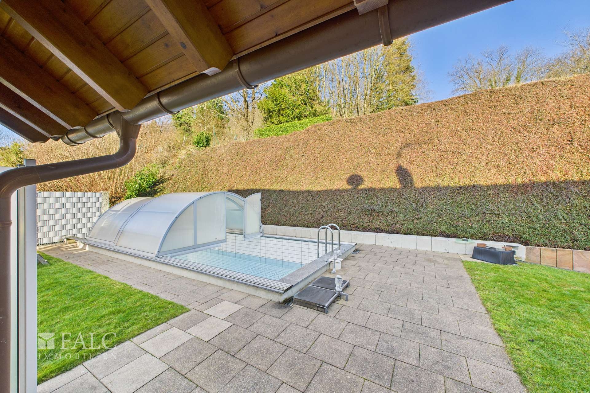 Großzügiges Einfamilienhaus mit Einliegerwohnung und Pool in ruhiger Lage – Herbolzheim – Vorschaubild 39