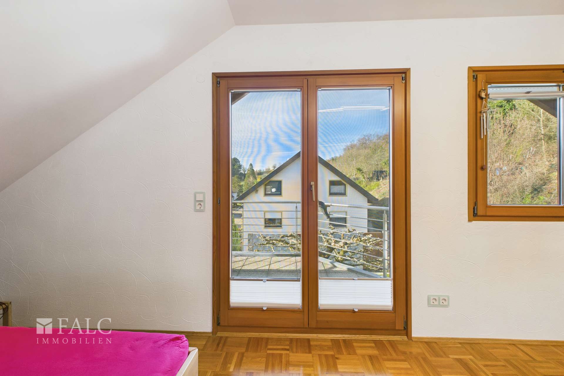 Großzügiges Einfamilienhaus mit Einliegerwohnung und Pool in ruhiger Lage – Herbolzheim – Vorschaubild 49