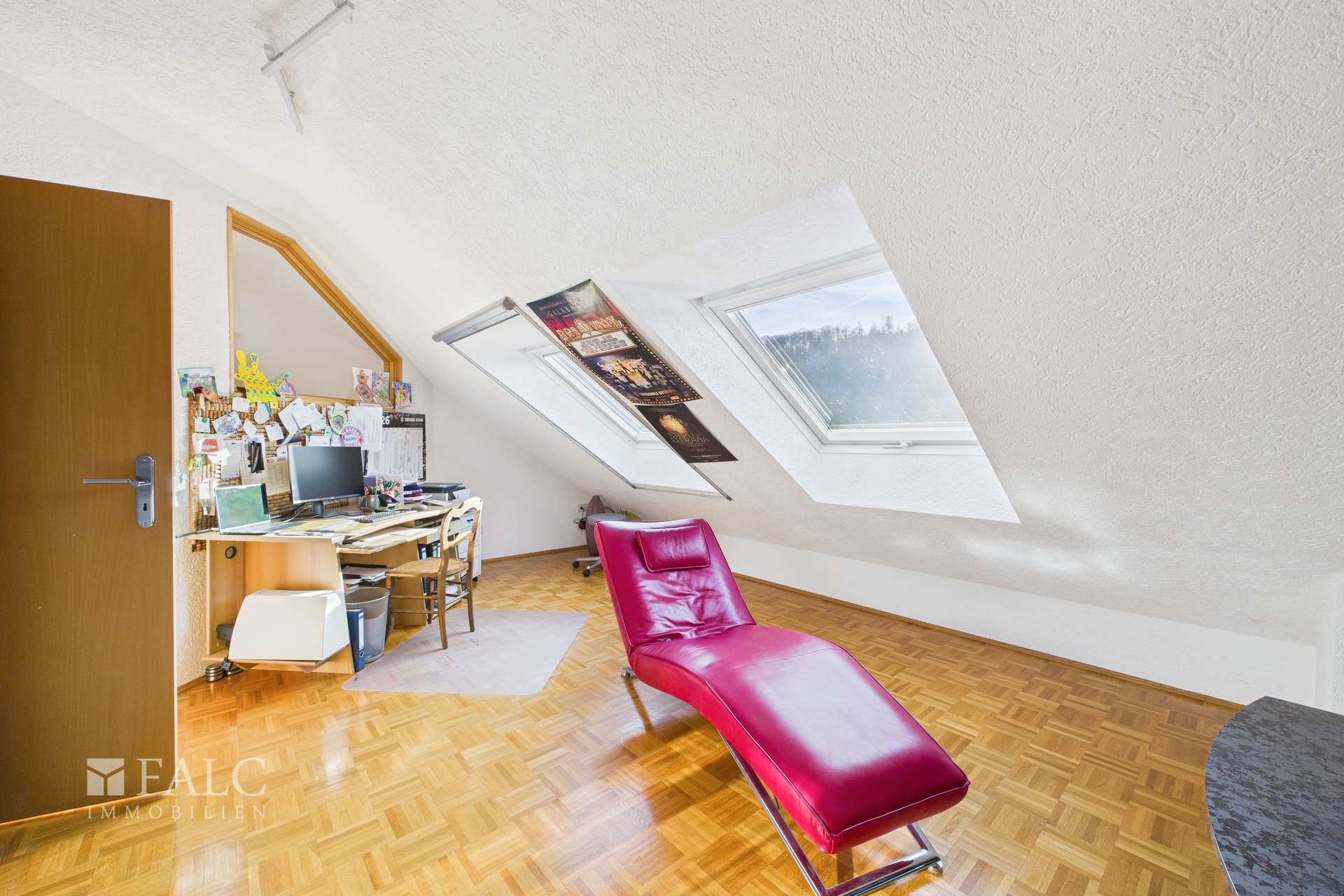 Großzügiges Einfamilienhaus mit Einliegerwohnung und Pool in ruhiger Lage – Herbolzheim – Vorschaubild 55