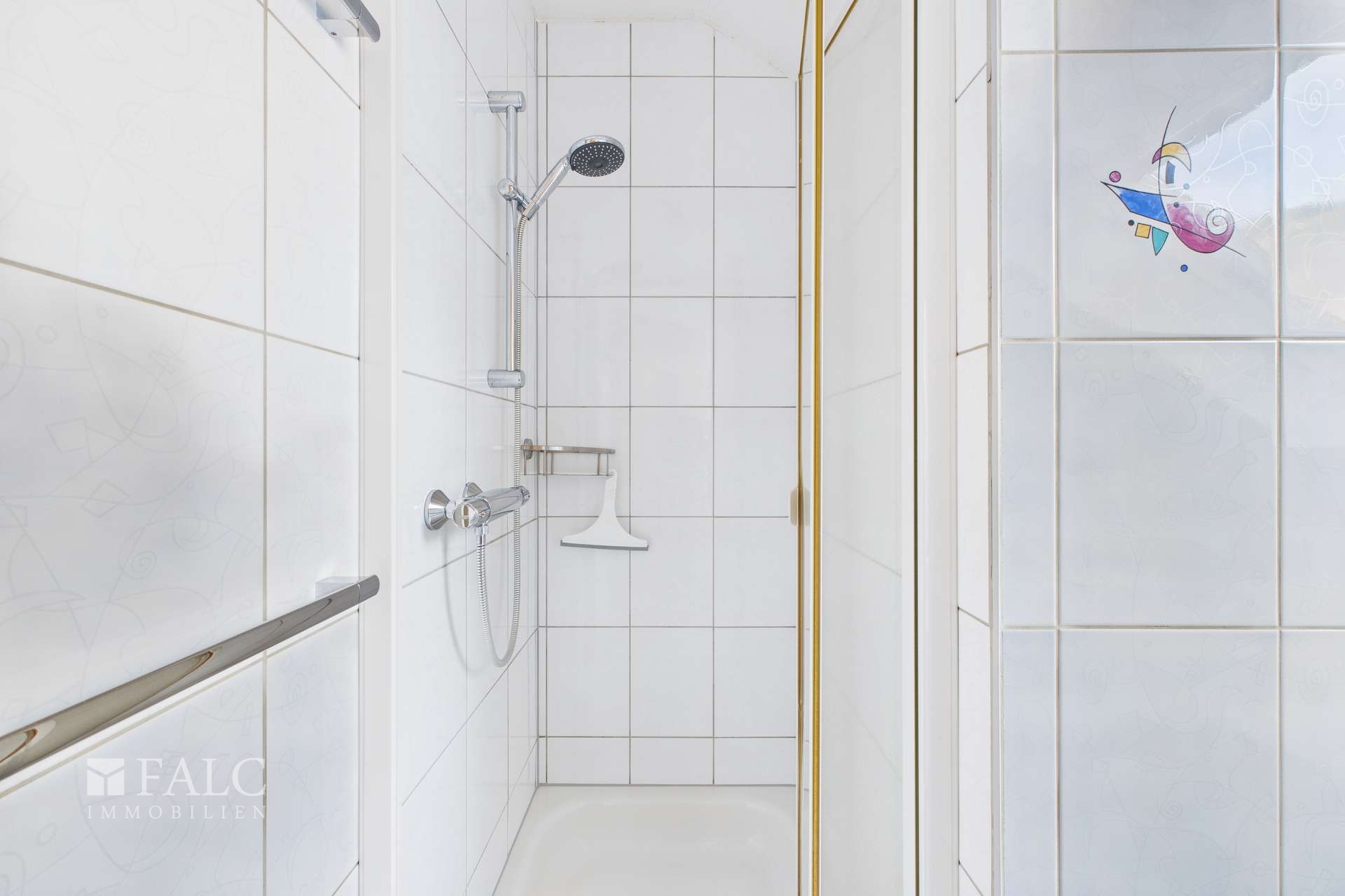 Großzügiges Einfamilienhaus mit Einliegerwohnung und Pool in ruhiger Lage – Herbolzheim – Vorschaubild 60