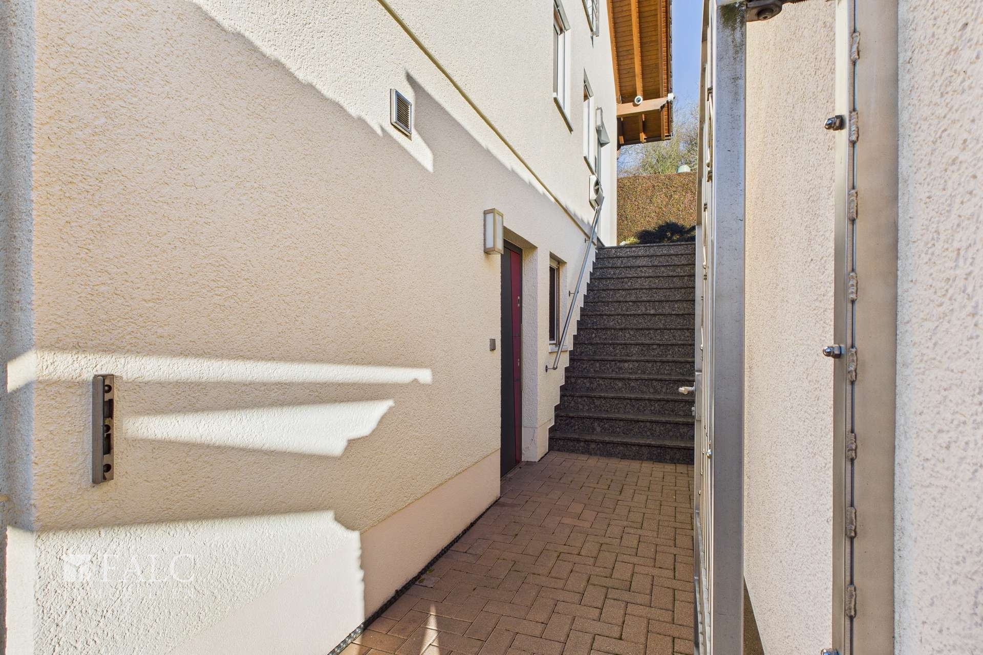 Großzügiges Einfamilienhaus mit Einliegerwohnung und Pool in ruhiger Lage – Herbolzheim – Vorschaubild 61