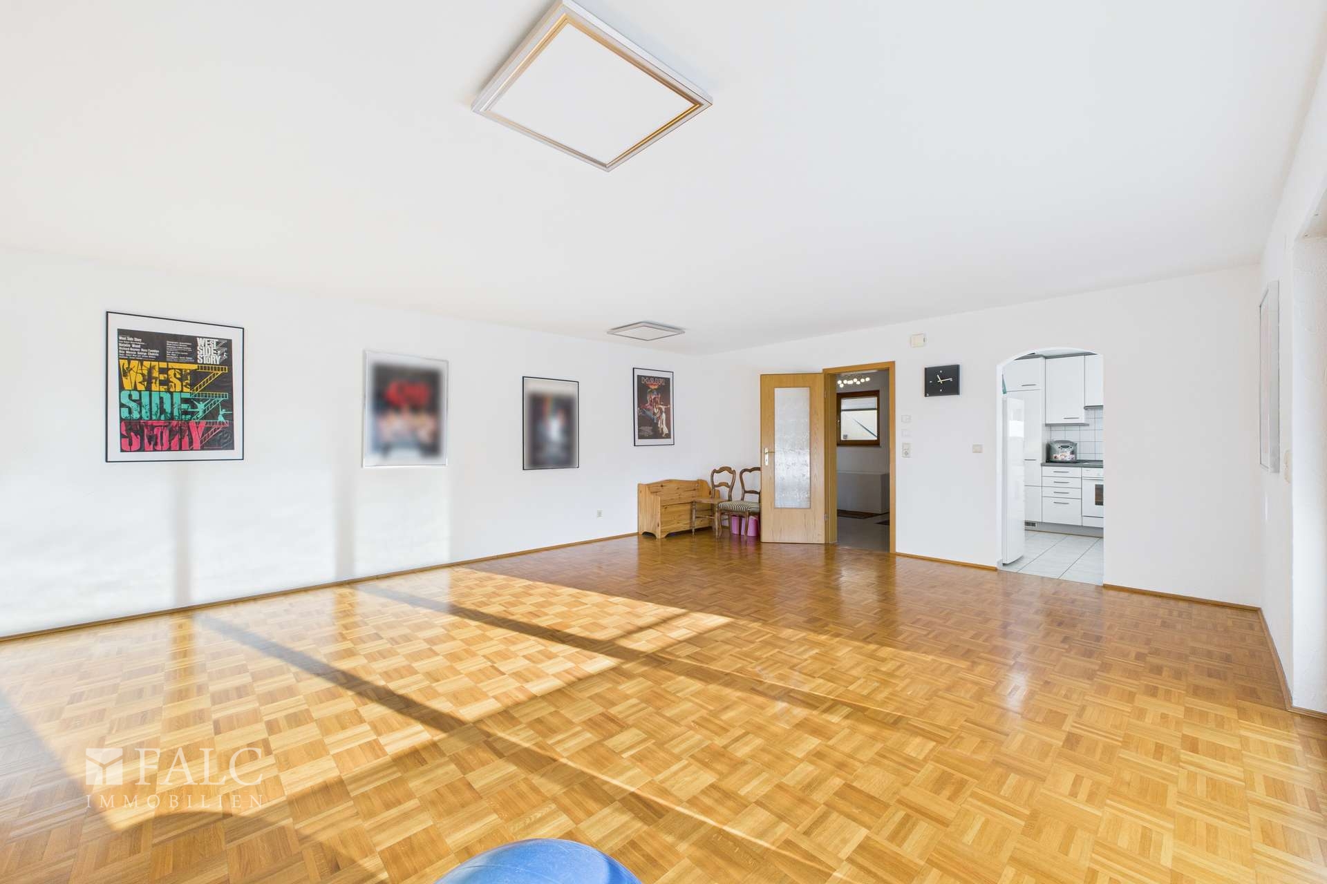 Großzügiges Einfamilienhaus mit Einliegerwohnung und Pool in ruhiger Lage – Herbolzheim – Vorschaubild 67