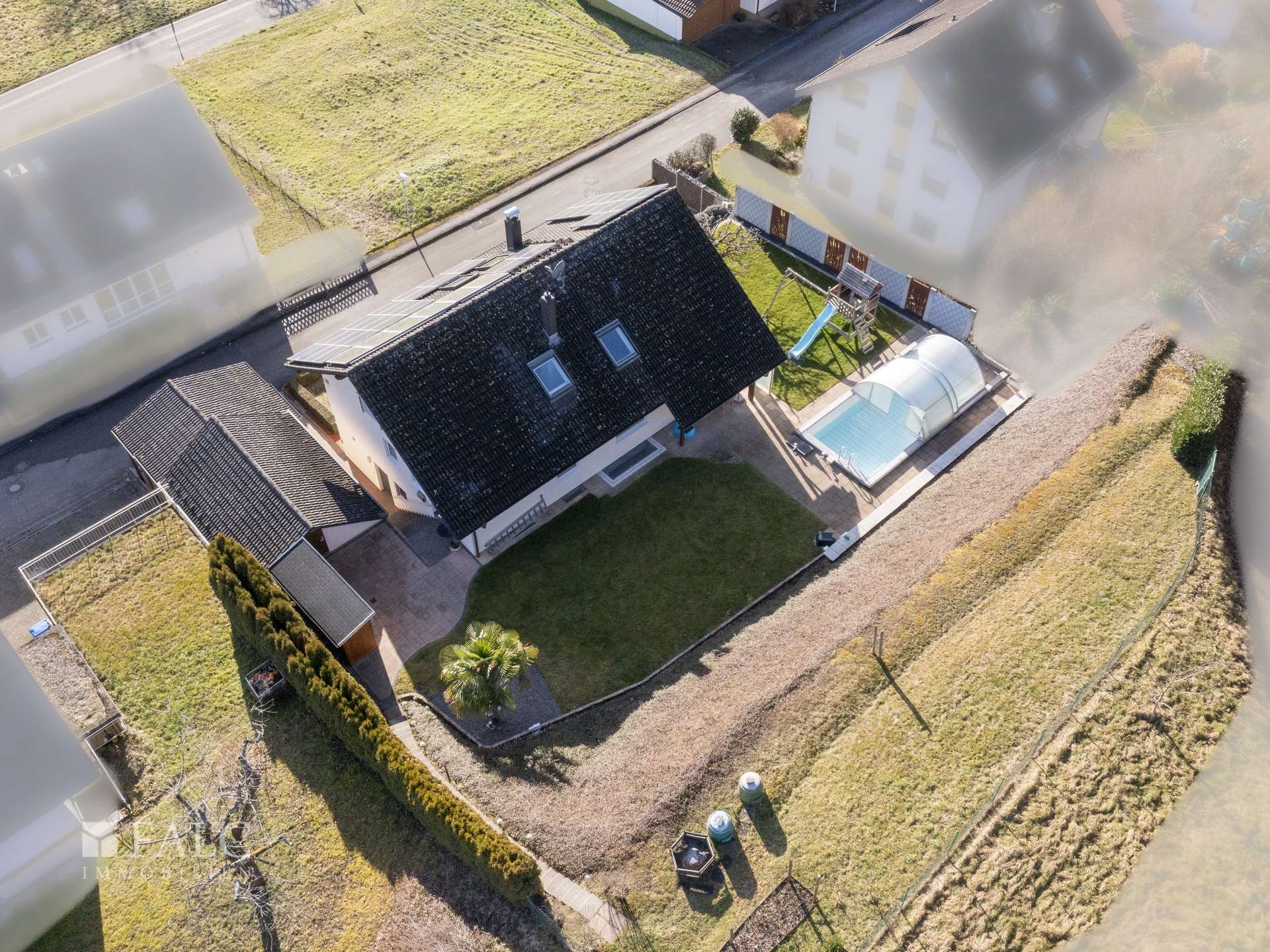 Großzügiges Einfamilienhaus mit Einliegerwohnung und Pool in ruhiger Lage – Herbolzheim – Vorschaubild 88