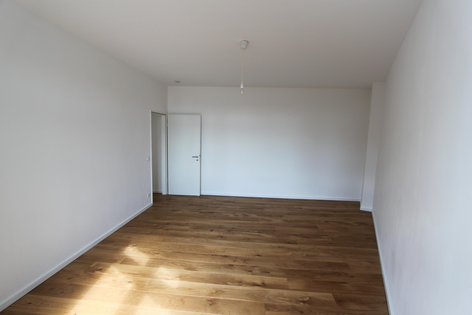 Urbanes Dachgeschoss-Loft über zwei Etagen direkt am Ostkreuz – Berlin – Vorschaubild 12
