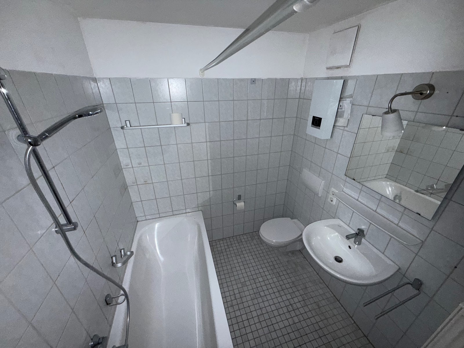 Erste gemeinsame Wohnung? Hier passt’s! - 2 Zimmer Erdgeschosswohnung mit Balkon – Wolfsburg – Vorschaubild 4