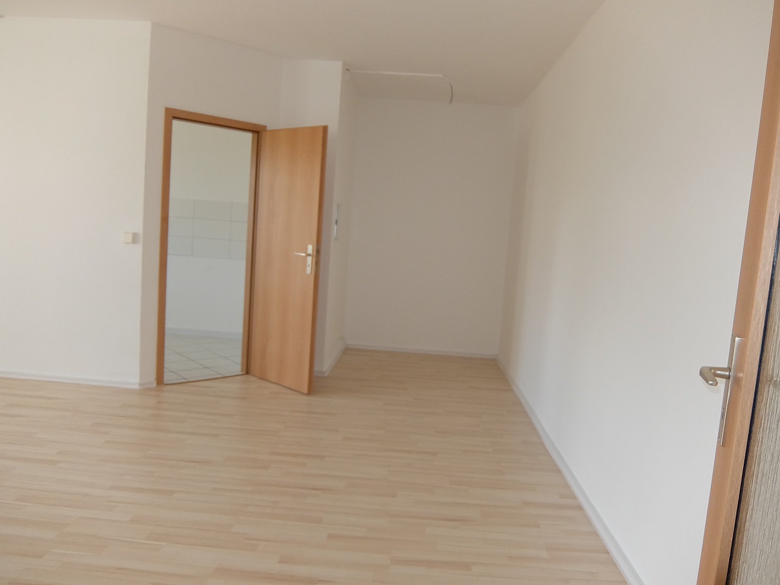 2-Zimmer-Wohnung mit Duschwanne, Aufzug ebenerdig ... – Chemnitz – Vorschaubild 10