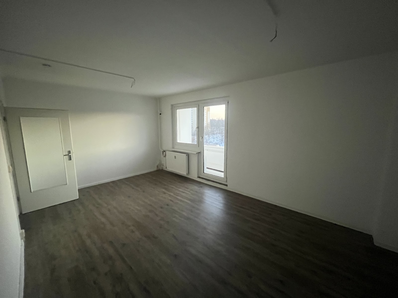Gepflegte Wohnung mit Balkon und Wannenbad in Kappel – Chemnitz – Vorschaubild 3