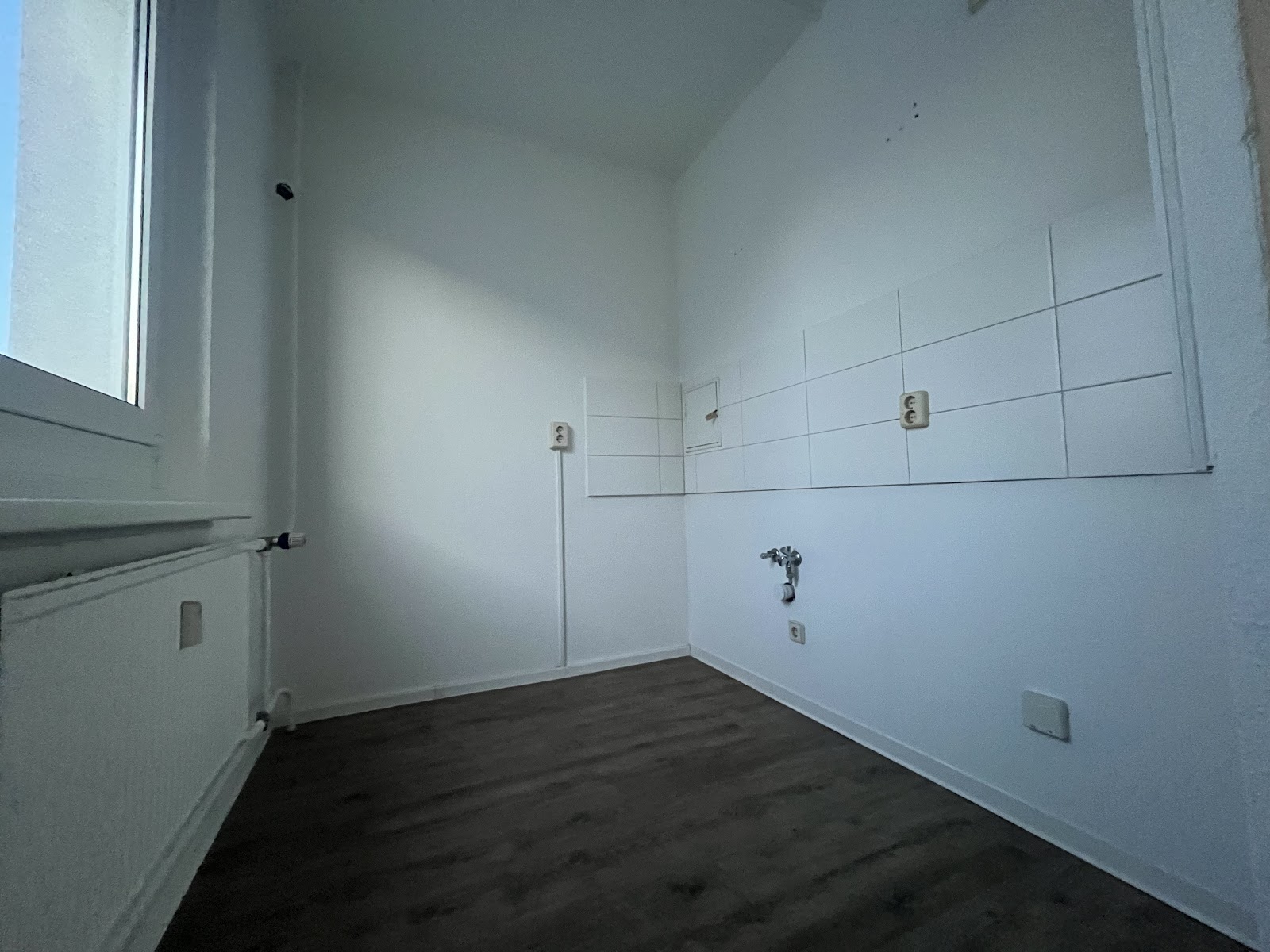 Gepflegte Wohnung mit Balkon und Wannenbad in Kappel – Chemnitz – Vorschaubild 5