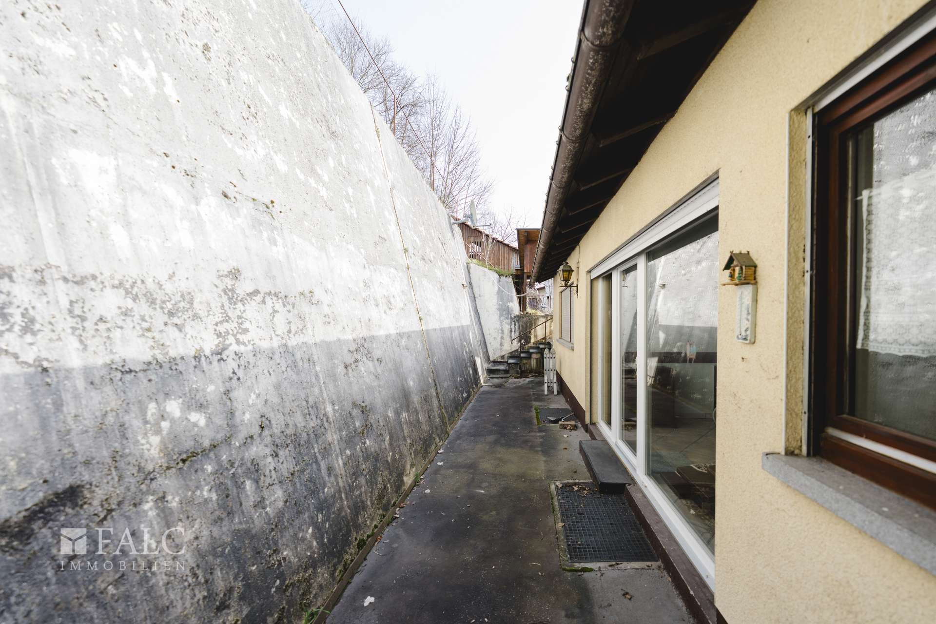 Attraktives Wohnhaus mit Balkon und vielseitigem Nutzungspotenzial in Zentraler Lage von Enzberg – Mühlacker – Vorschaubild 25