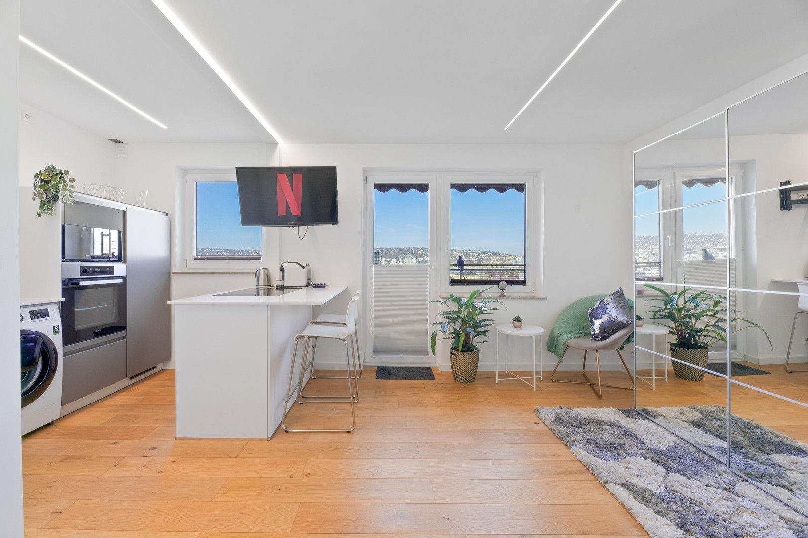 Stilvolles Studio-Penthouse mit Weitblick und Rendite