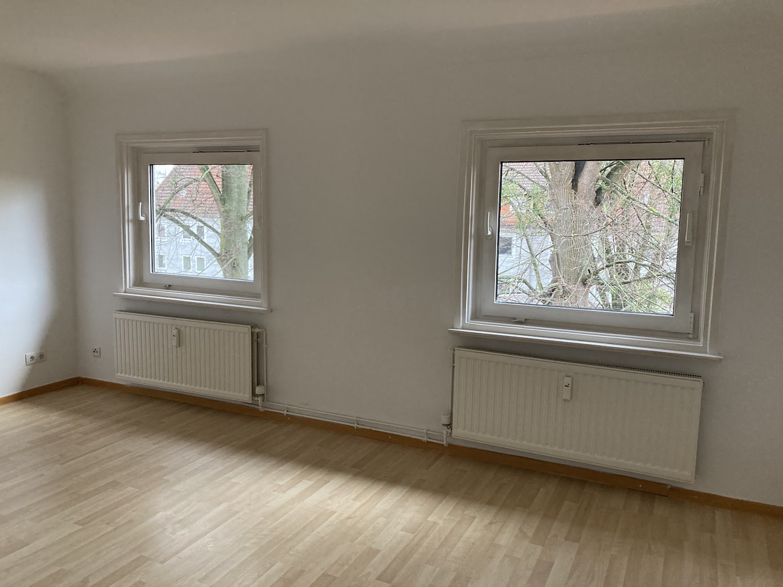 Attraktive 3-Zimmer-Dachgeschosswohnung in ruhiger Wohnlage (Musterbilder)