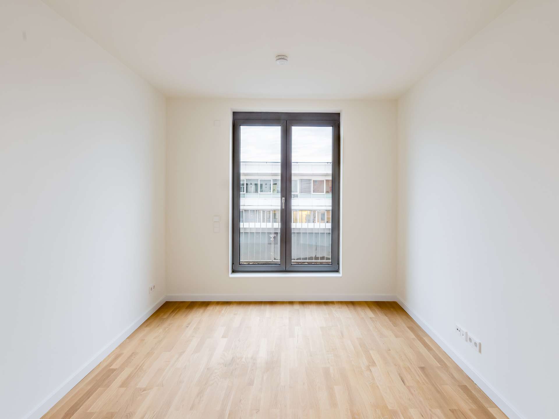 Wohnen im Erstbezug: 2-Zimmer-Neubauwohnung mit großzügiger Dachterrasse in Charlottenburg – Berlin – Vorschaubild 7