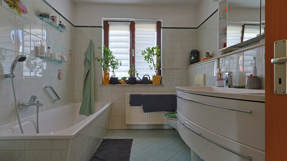 Ihr neues Familienglück: Lichtdurchflutetes Reihenmittelhaus mit Pool-Oase! – Zossen – Vorschaubild 5