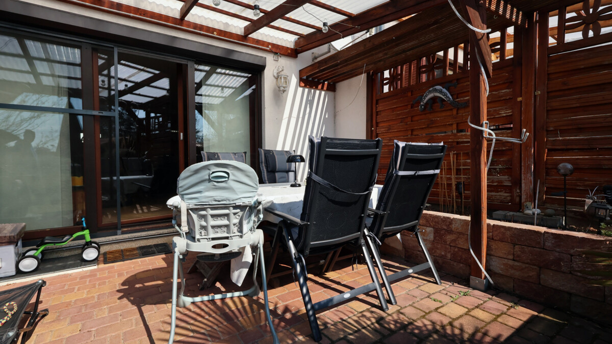 Ihr neues Familienglück: Lichtdurchflutetes Reihenmittelhaus mit Pool-Oase! – Zossen – Vorschaubild 11