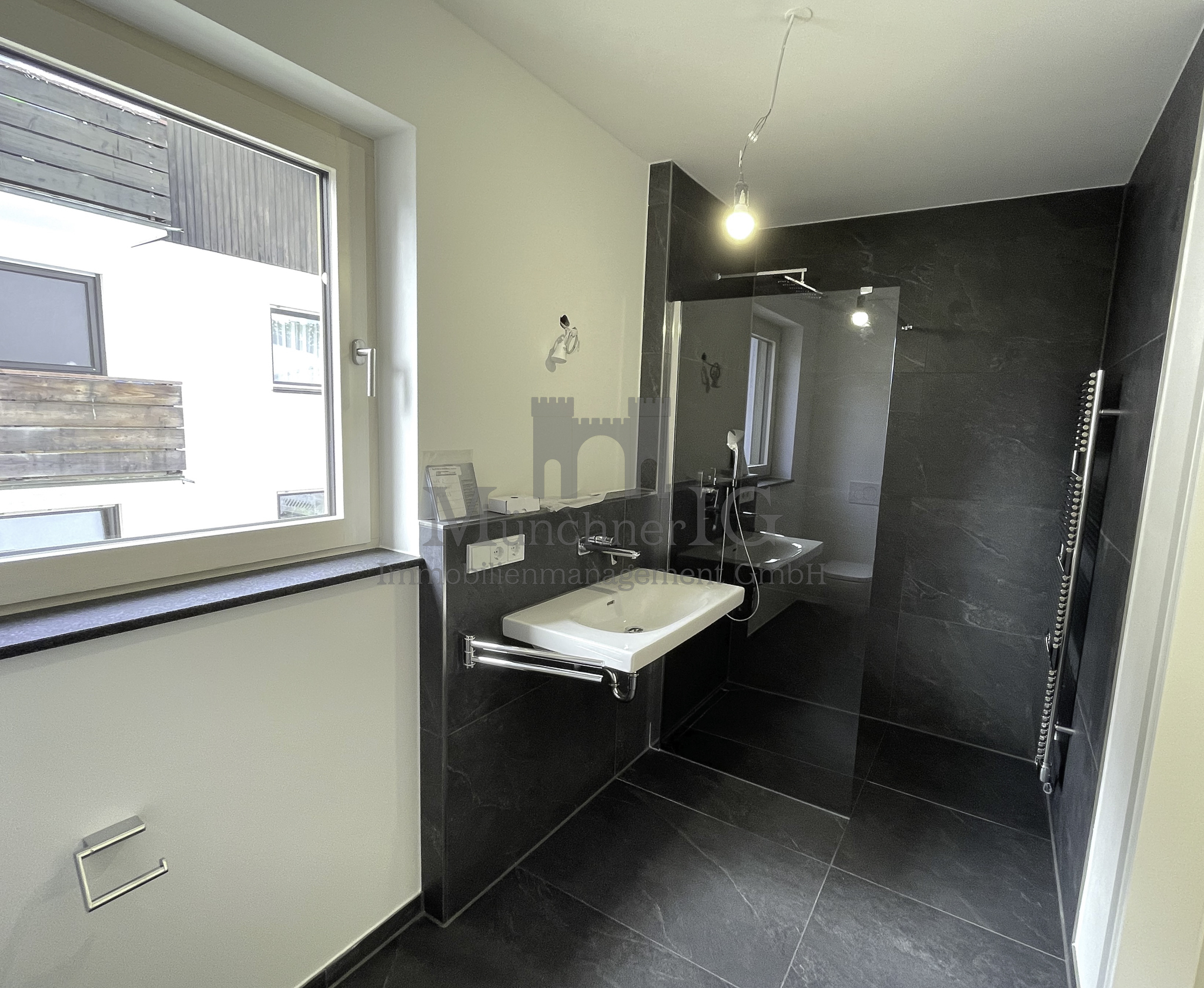 MÜNCHNER IG: LUXUS-NEUBAU-Bezug März 26-Lichtdurchflutet & Ruhig - Sonnenbalkon!