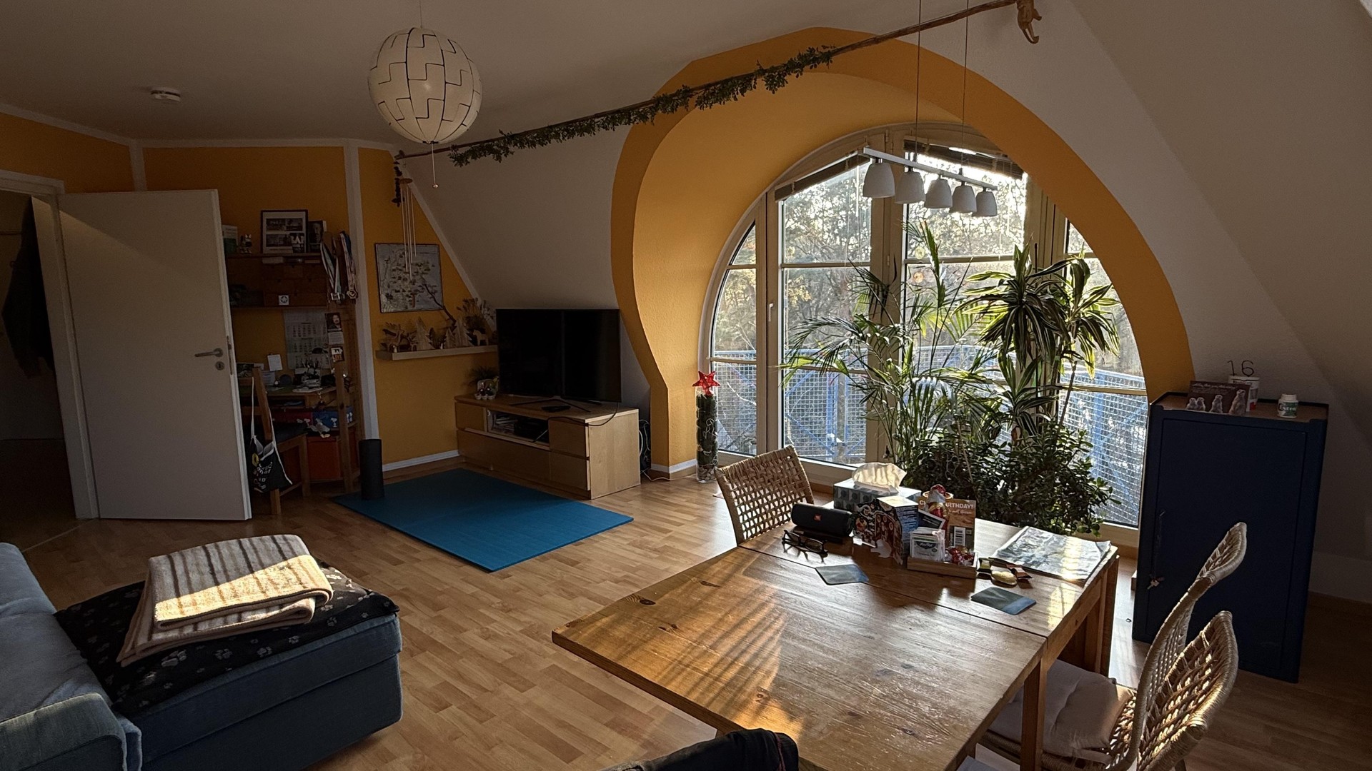 Ruhige 3 Zi Dachgeschosswohnung in gepflegter, grüner Anlage – Berlin – Vorschaubild 4