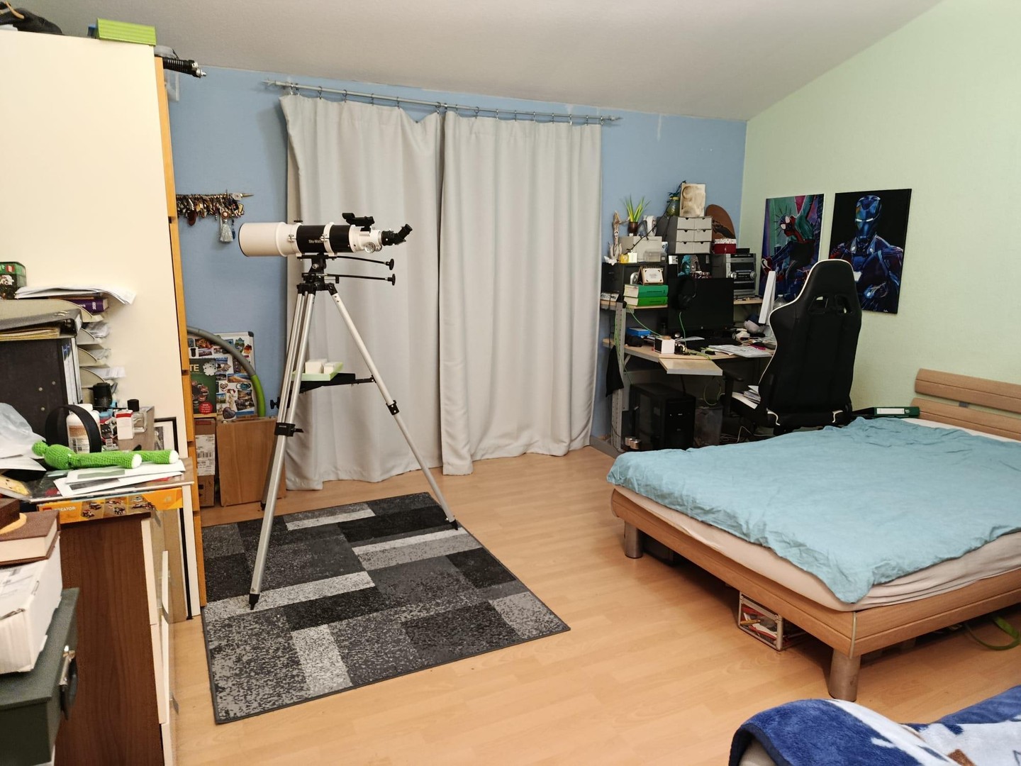 bg