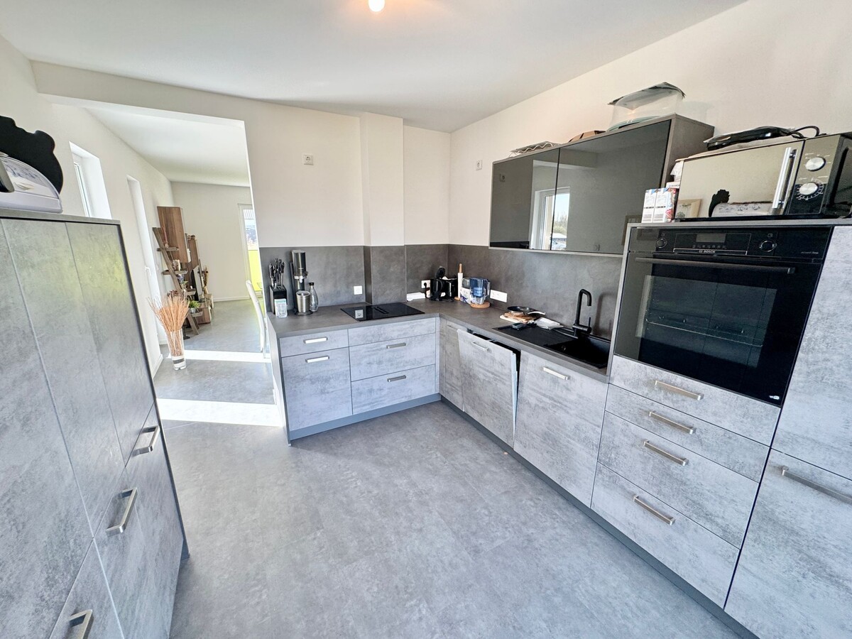 HORN IMMOBILIEN ++ Neuwertiges Einfamilienhaus in Neubrandenburg Obodritenstraße, EBK + Carport – Neubrandenburg – Vorschaubild 5