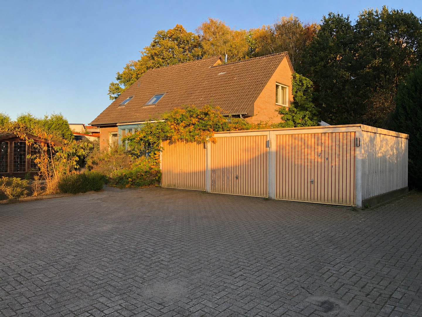 Umfangreich saniertes Dreifamilienhaus