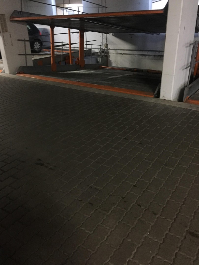 bg