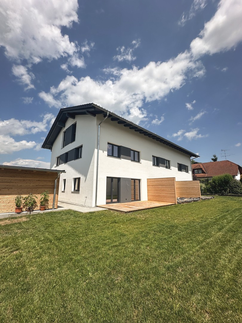 Neubau-Reiheneckhaus in Top-Lage – KfW40 & provisionsfrei – Wallersdorf – Bild 1 von 12