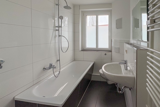 Perfekter Start ins eigene Zuhause – Balkon & Einbauküche inklusive! – Chemnitz – Vorschaubild 5
