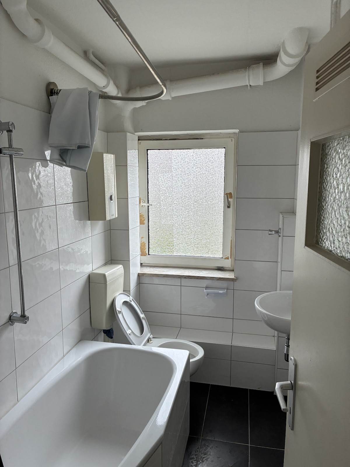 Kompakt & clever geschnitten - Frisch renovierte 2-Zimmer-Wohnung in zentraler Lage – Salzgitter – Vorschaubild 3