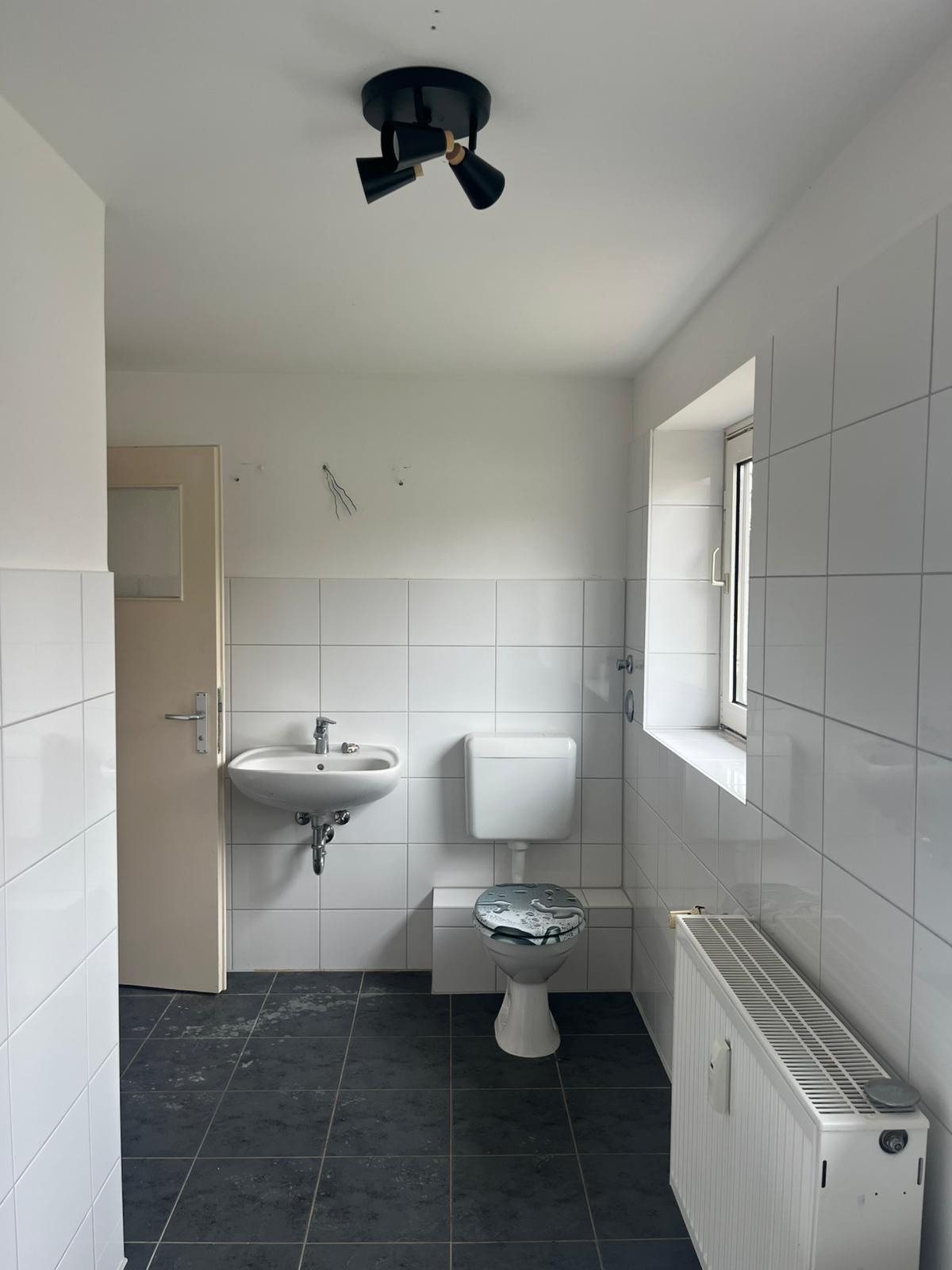 Große modernisierte 2-Zimmer-Dachgeschosswohnung in zentraler Lage – Salzgitter – Vorschaubild 5