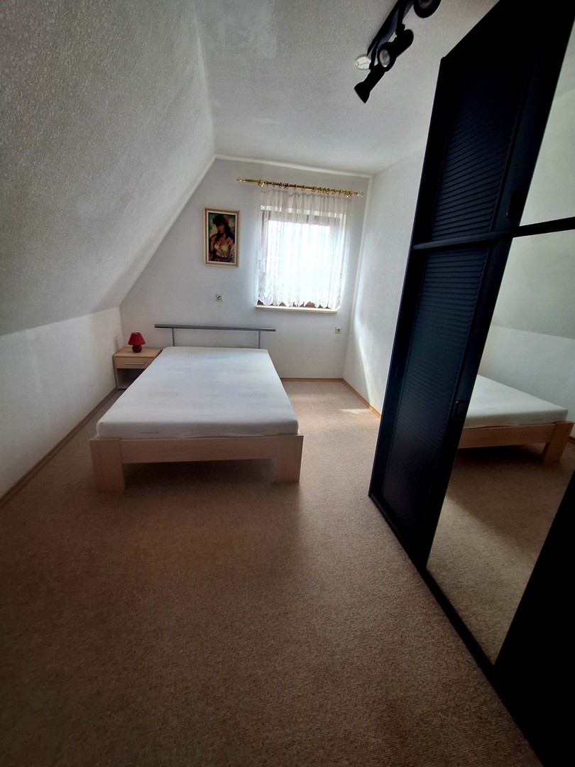 Charmantes Eigenheim in Dillingen, Stadtnah, ruhig mit Platz für Hobbys! – Dillingen an der Donau – Vorschaubild 11