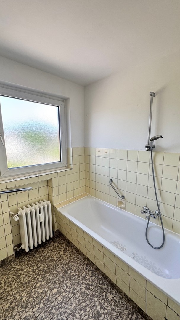 ** PROVISIONSFREI ! ** 4- Raum- ETW in D- Lörick, Niederdonker Str. 39 mit Balkon, ab sofort frei ! – Düsseldorf – Vorschaubild 36