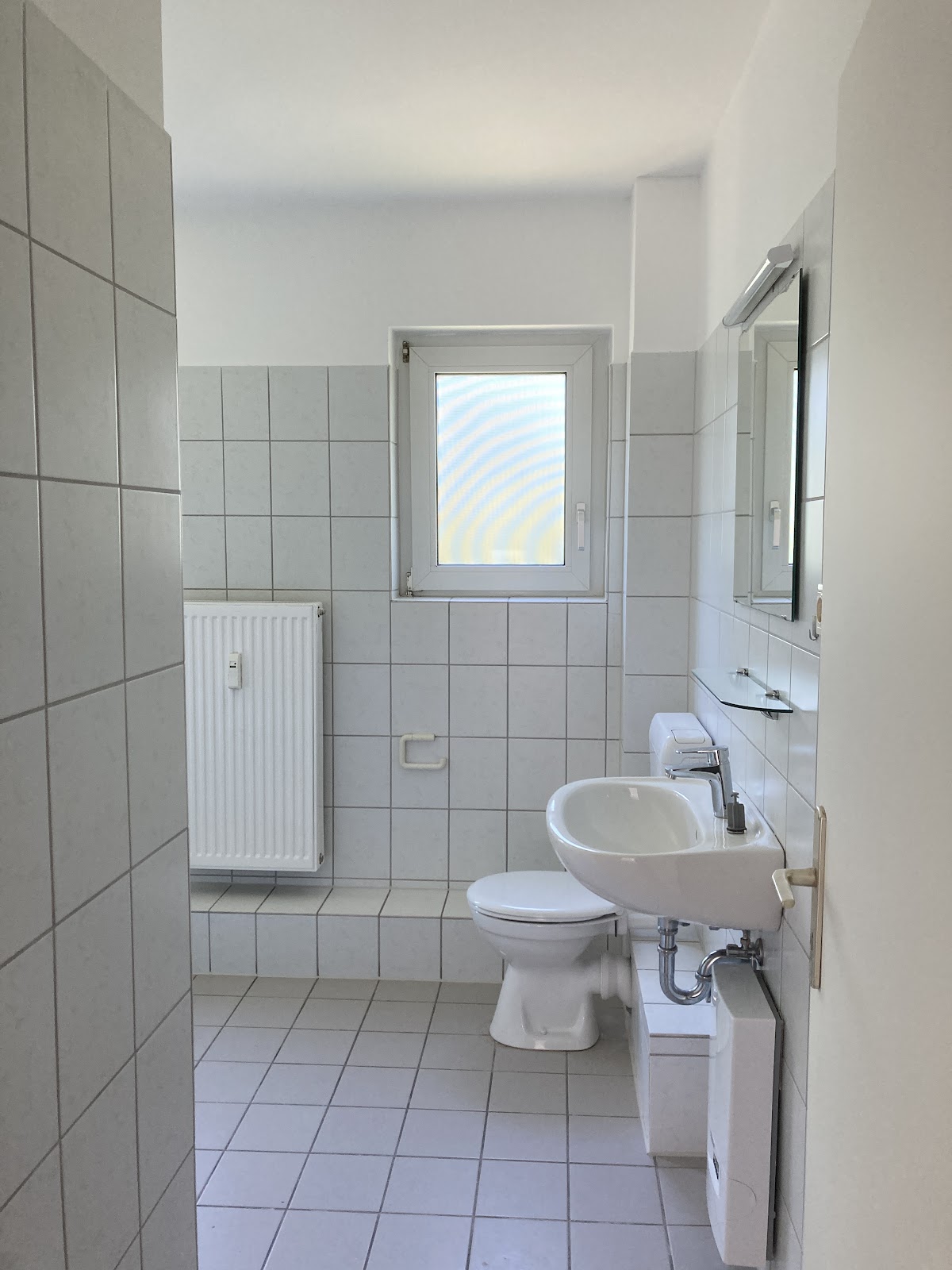 Stilvoll wohnen mit Weitblick - gepflegte 2-Zimmerwohnung im 3. Obergeschoss (ohne Fahrstuhl) – Salzgitter – Vorschaubild 5