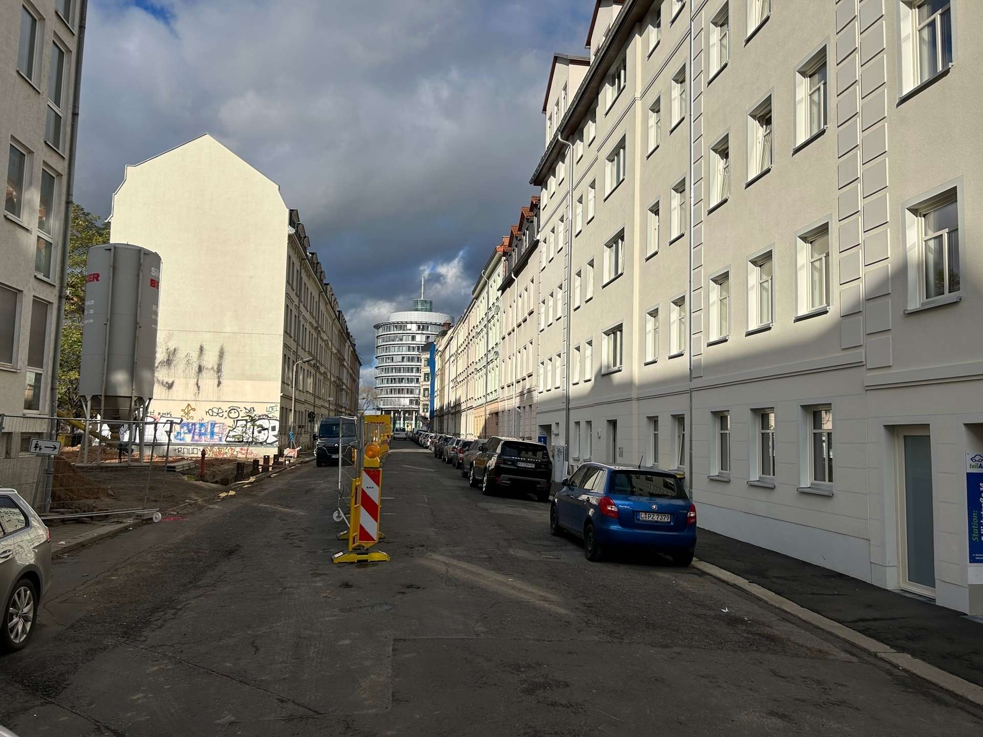 bg