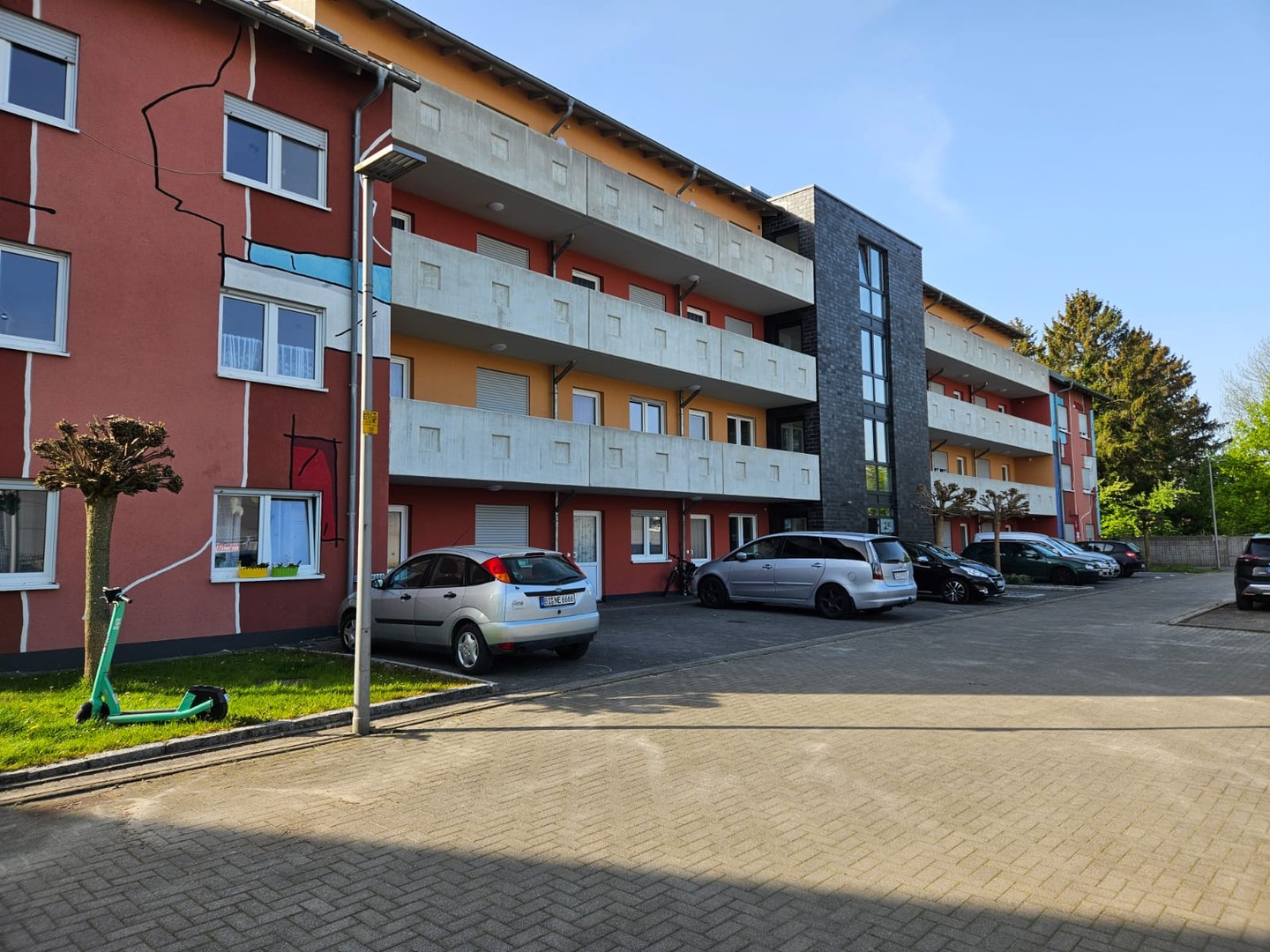bg