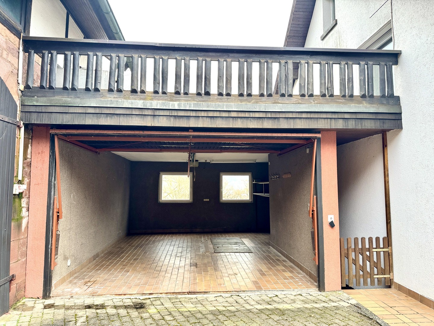 charmates Einfamilienhaus nebst Garage und Lagergebäude + Option auf Bauplatz – Elztal – Vorschaubild 24