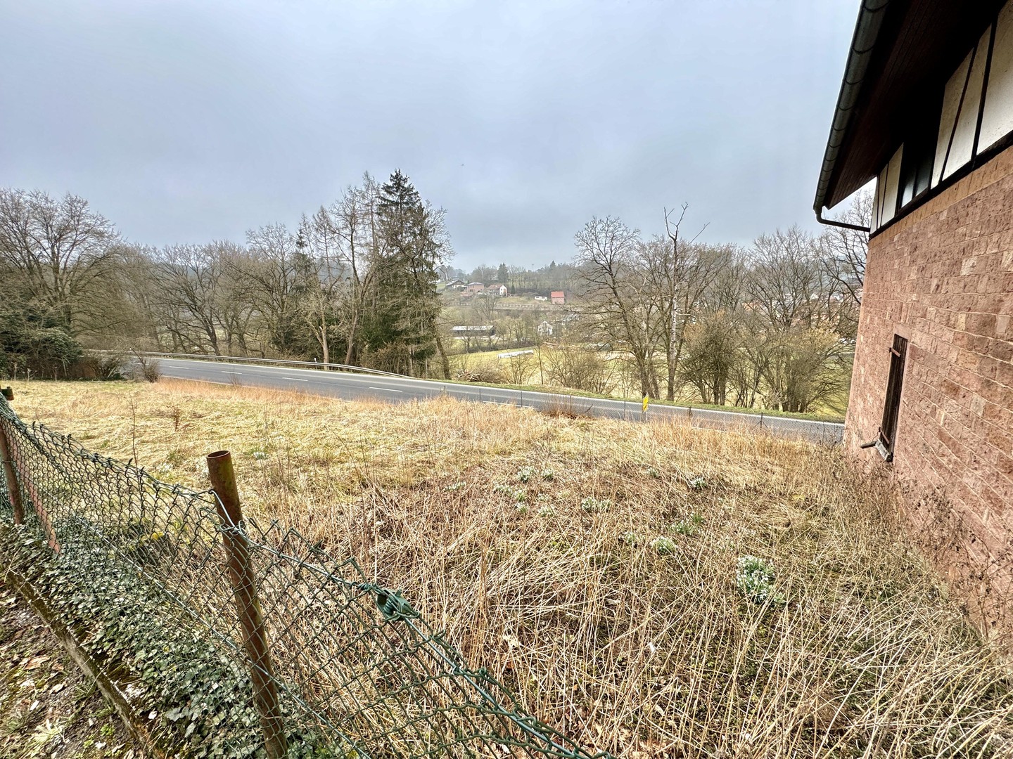 charmates Einfamilienhaus nebst Garage und Lagergebäude + Option auf Bauplatz – Elztal – Vorschaubild 27
