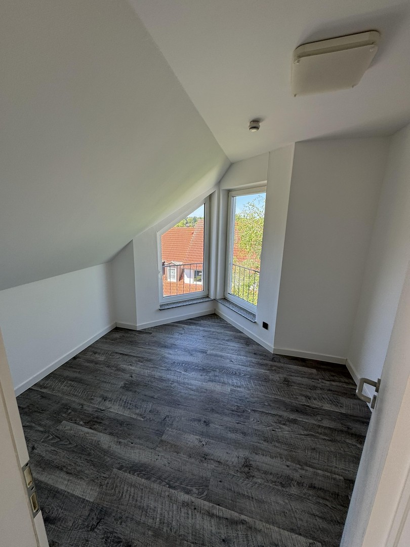 Komfort- 3-Raumwohnung mit Balkon und Tiefgaragen- Stellplatz im Hansapark – Magdeburg – Vorschaubild 24