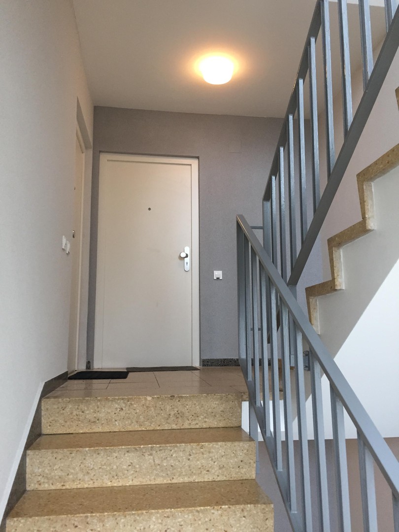 Mehrfamilienhaus mit 8 Wohnungen+1 Gewerbe nach WEG geteilt, 4 Garagen, 7 Stellplätze – Nürnberg – Vorschaubild 24