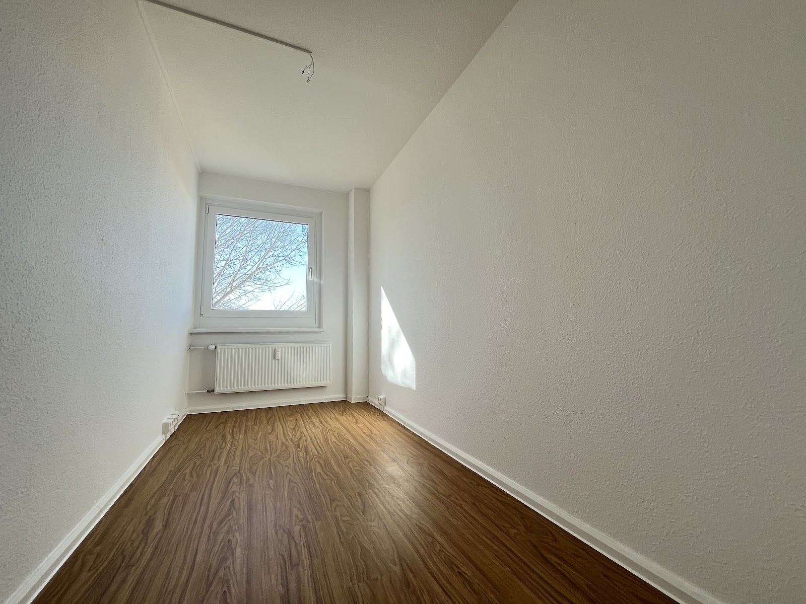 Renoviertes Familienparadies mit zwei Balkonen & zwei Bädern – Chemnitz – Vorschaubild 5
